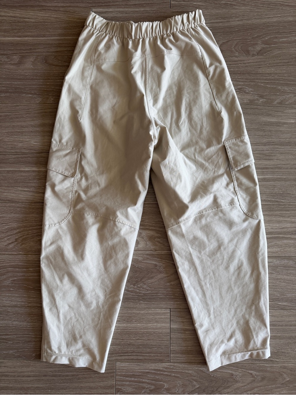 Lululemon Light Utilitech Cargo Pocket High-Rise Pant Natural Ivory size 28 - Picture 7 of 9